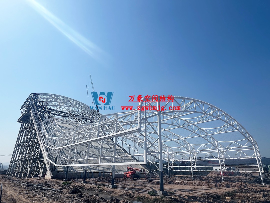 馭風逐沙，織就賽道美學——比亞迪紹興嵊州賽車場干拔沙坡觀景平臺鋼膜結構