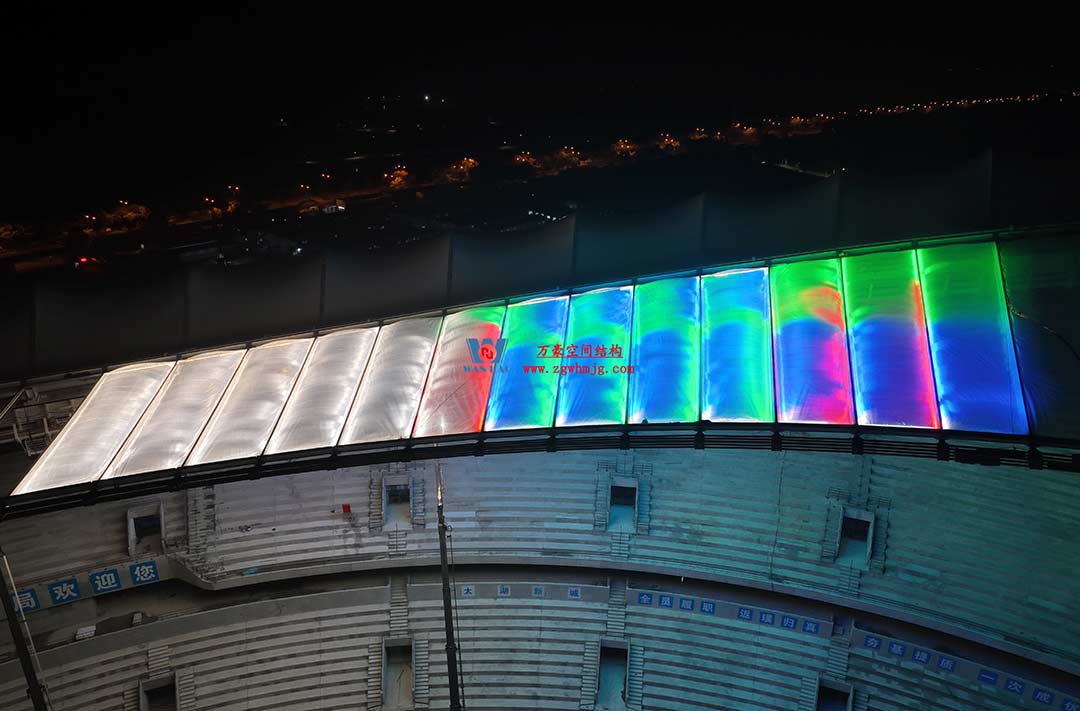 太湖之畔，華燈初上|無(wú)錫奧體中心施工加速