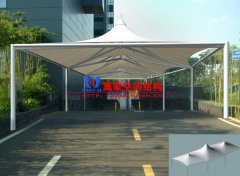 出入口張拉膜結(jié)構(gòu)是什么？有哪些特點(diǎn)？